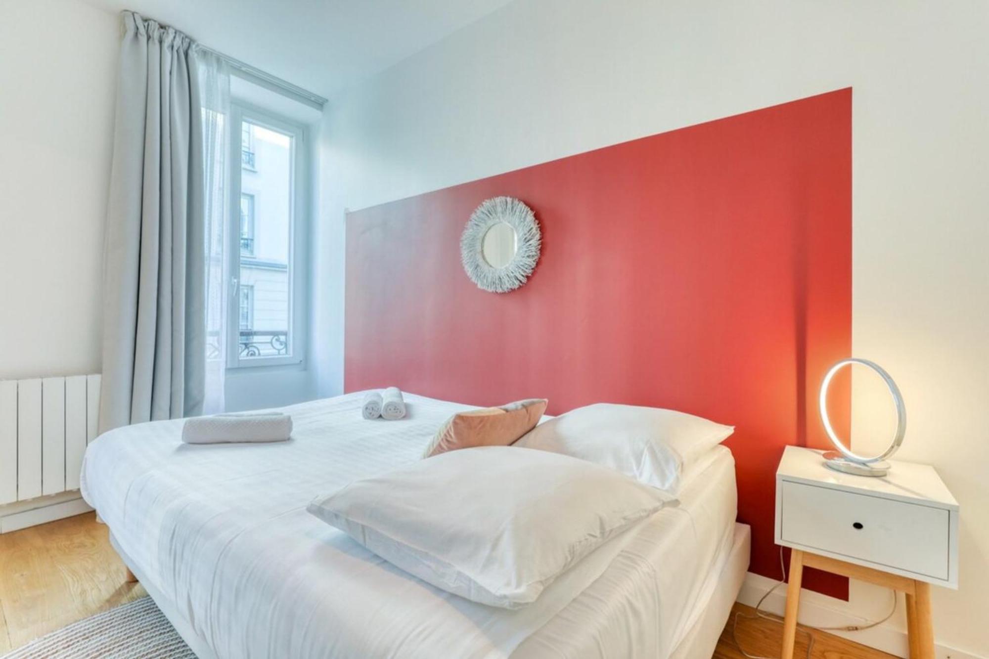 Apartment Pink Design 2bdr Flat In The Heart Of Bastille *